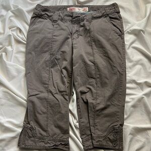 Mossimo Supply khaki capri  pant with button cuff sz11